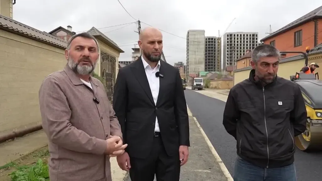 В поселке Турали реконструируют улицу Салмана Галимова