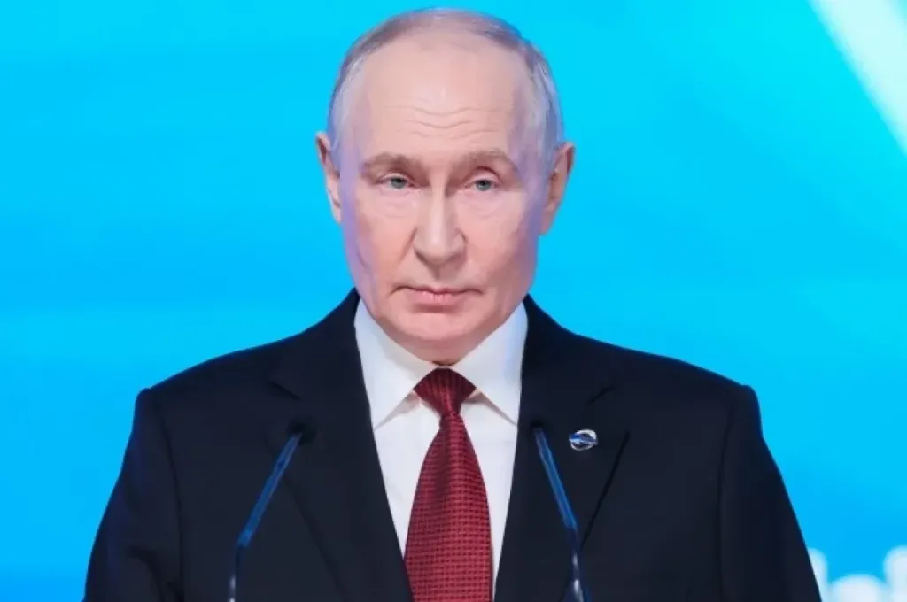 Путин наградил волонтёров за помощь при наводнении в Дагестане