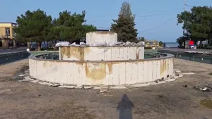 В Каспийске реконструируют фонтан парка имени Халилова