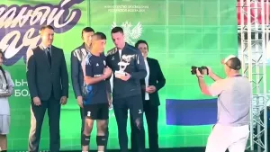 Футбольную команду из села Карата чествовали после победы в «Кожаном мяче»