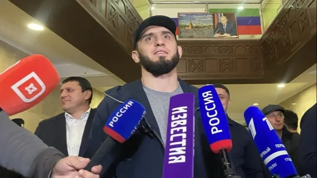 UFC назначил бой за временный титул в дивизионе Ислама Махачева